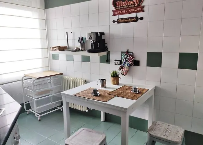 Moderno Muy Acogedor Y Luminoso •leon Leon